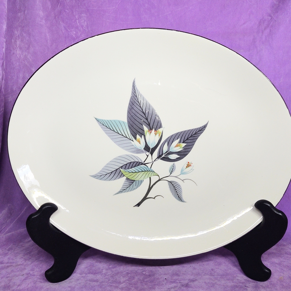 Elegant Floral Oval Platter - White and Black